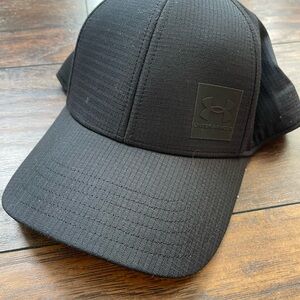 Under Armour Sleek Black Ballcap